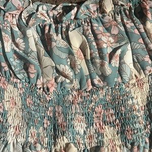 Flower like top from discovery